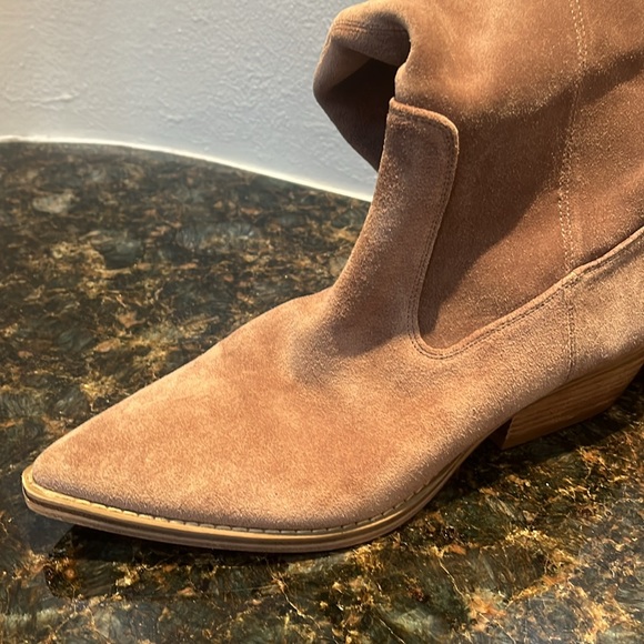 Marc Fisher Tan Suede Western Boots size 8.5m - Picture 7 of 7